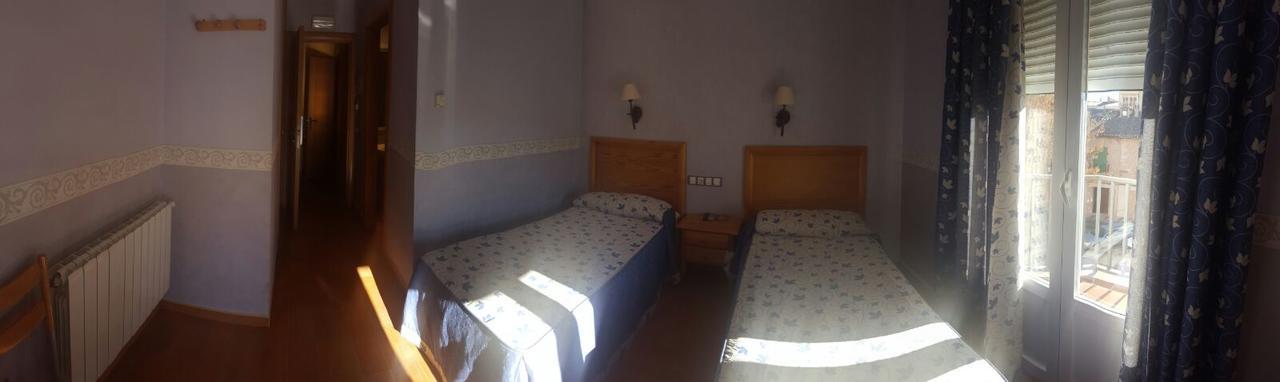 Hostal Restaurante San Juan Μολίνα ντε Αραγόν Εξωτερικό φωτογραφία